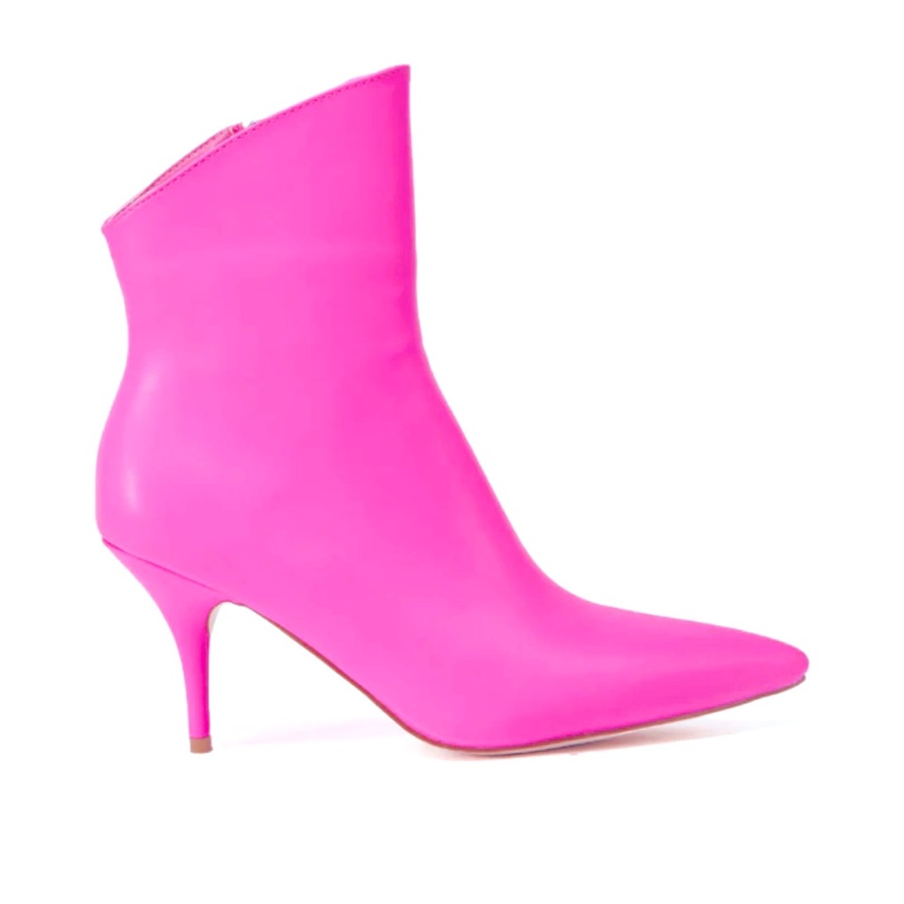 Azalea Wang NWT Stunning Barbie Influence Pink Faux Leather Stiletto Heal Boots - Picture 7 of 13